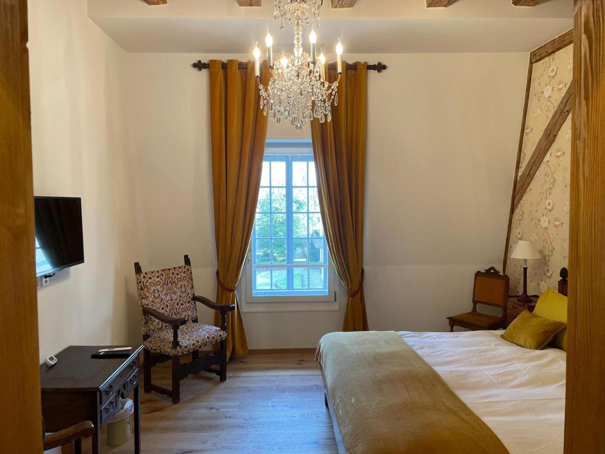 Chateau De Mathod Chambres D'Hotes Luaran gambar
