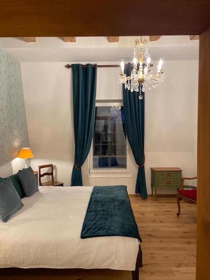 Chateau De Mathod Chambres D'Hotes Luaran gambar