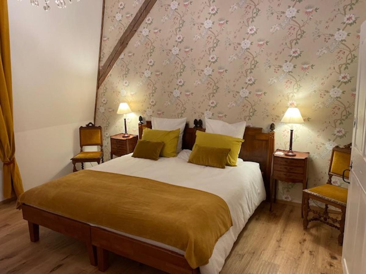 Chateau De Mathod Chambres D'Hotes Luaran gambar