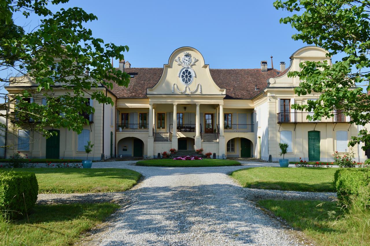 Chateau De Mathod Chambres D'Hotes Luaran gambar